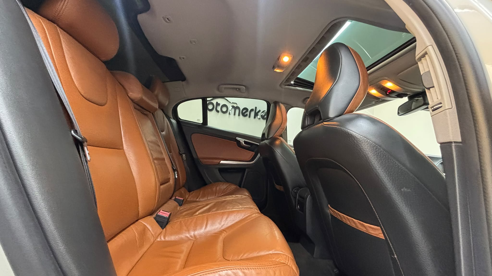 VOLVO S60 26